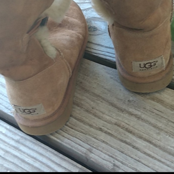 UGG one button Bailey boots - Picture 6 of 8